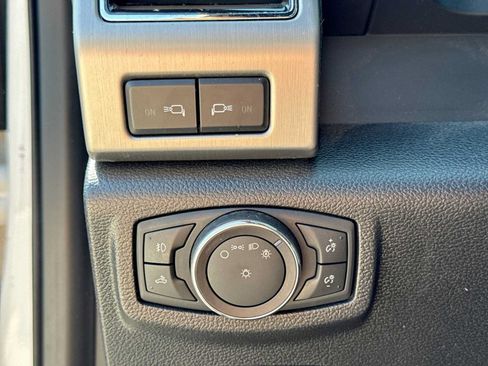 Used 2018 Ford F150 4x4 SuperCrew image 26