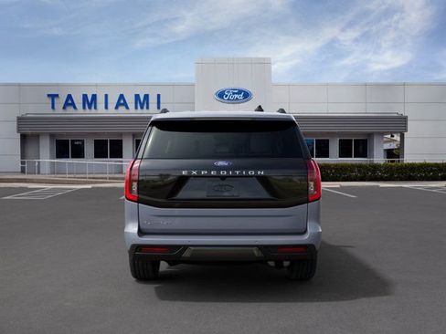 New 2027 Ford Expedition Platinum w/ Driver's Package AWD/4WD image 7
