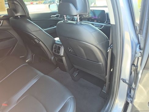 Used 2023 Kia Sportage EX FWD image 29