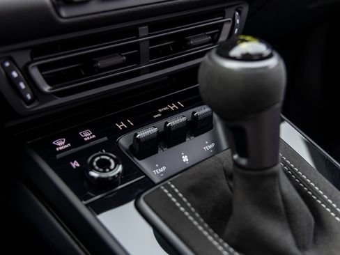 Certified 2022 Porsche 911 GT3 image 40