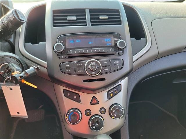 Used 2015 Chevrolet Sonic LT FWD image 18