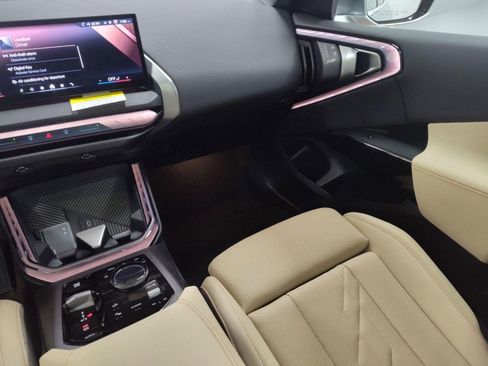 Used 2026 BMW X3 xDrive30 w/ Premium Package image 26