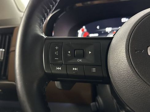 Used 2023 Nissan Pathfinder Platinum w/ Cargo Package image 22