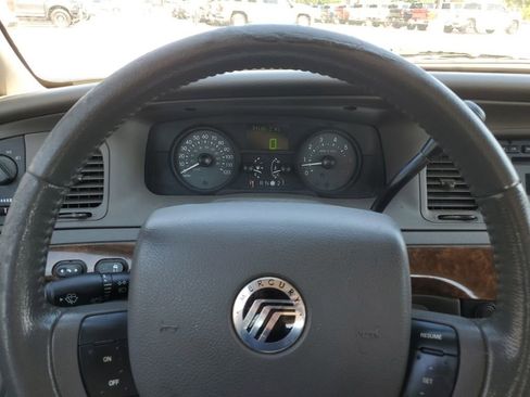 Used 2006 Mercury Grand Marquis LS RWD image 7