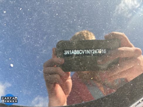 Used 2022 Nissan Sentra SV image 10