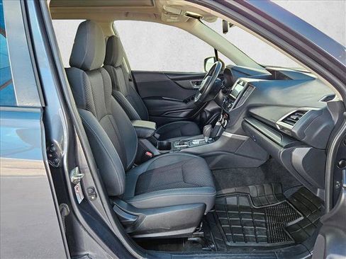 Used 2020 Subaru Forester Premium AWD/4WD image 21