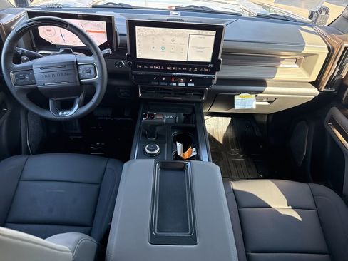 Used 2025 GMC Hummer EV 3X w/ LPO, Illumination Package image 14