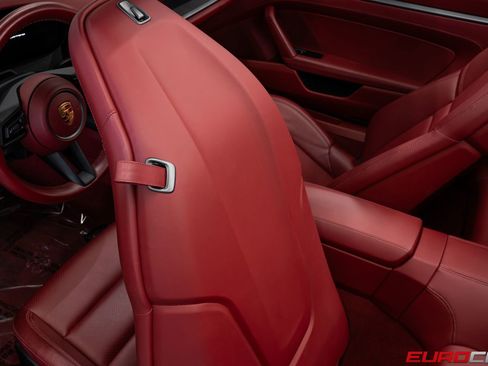 Used 2022 Porsche 911 Carrera image 36