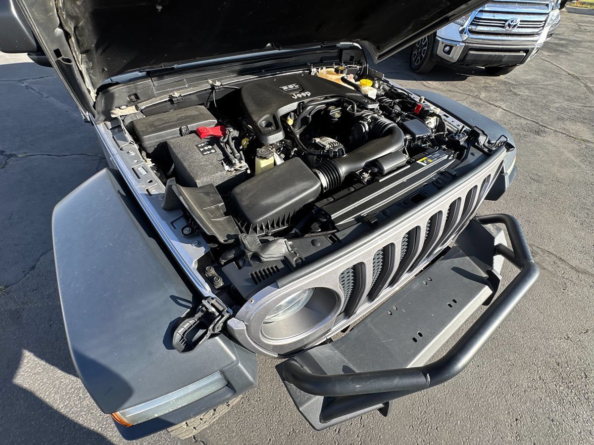 Used 2018 Jeep Wrangler Unlimited Rubicon w/ LED Lighting Group AWD/4WD image 33