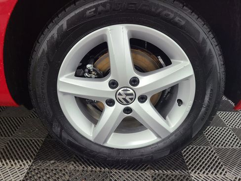 Used 2018 Volkswagen Golf SE FWD image 17