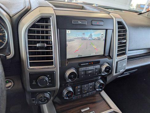 Used 2016 Ford F150 Lariat image 22