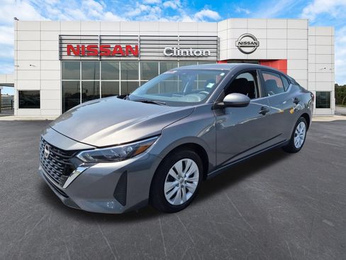 Used 2025 Nissan Sentra S FWD image 7
