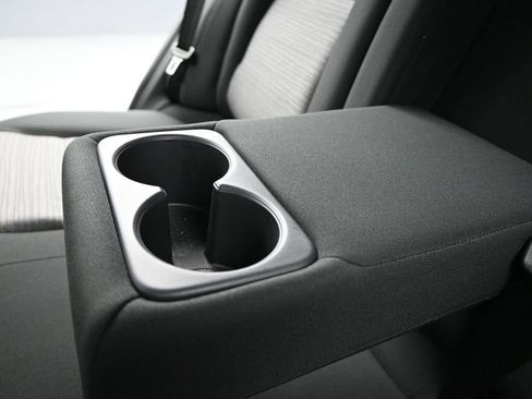 Used 2023 Nissan Rogue SV image 18