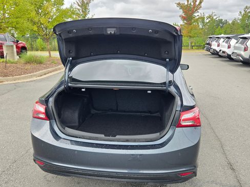 Used 2020 Chevrolet Malibu LT w/ Leather Package image 18