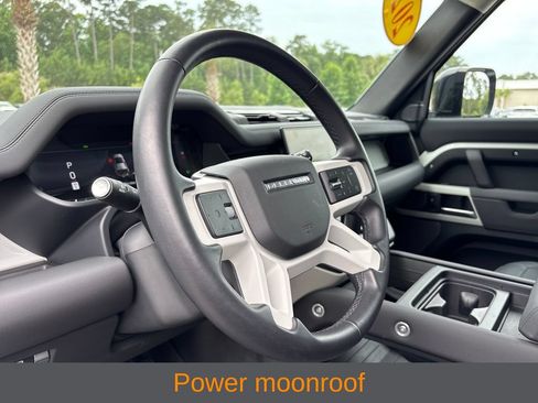 Used 2024 Land Rover Defender 110 SE AWD/4WD image 5