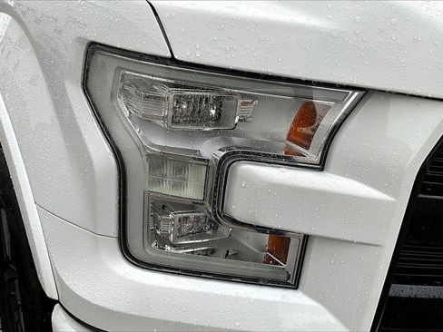 Used 2017 Ford F150 Lariat w/ Equipment Group 502A Luxury image 28