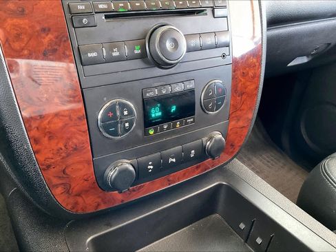 Used 2013 Chevrolet Tahoe LT image 30