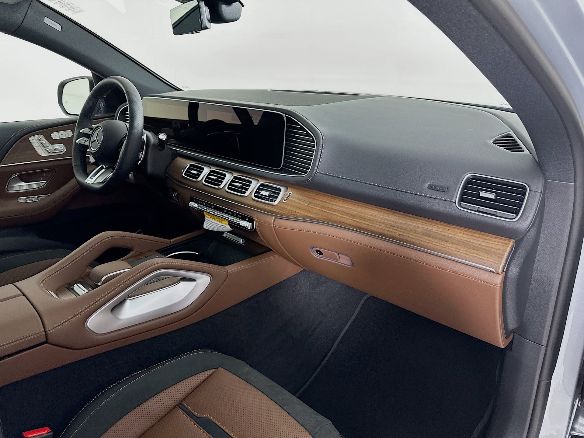 New 2026 Mercedes-Benz GLE 53 AMG 4MATIC Coupe image 31