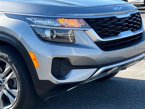 Used 2023 Kia Seltos LX image 8