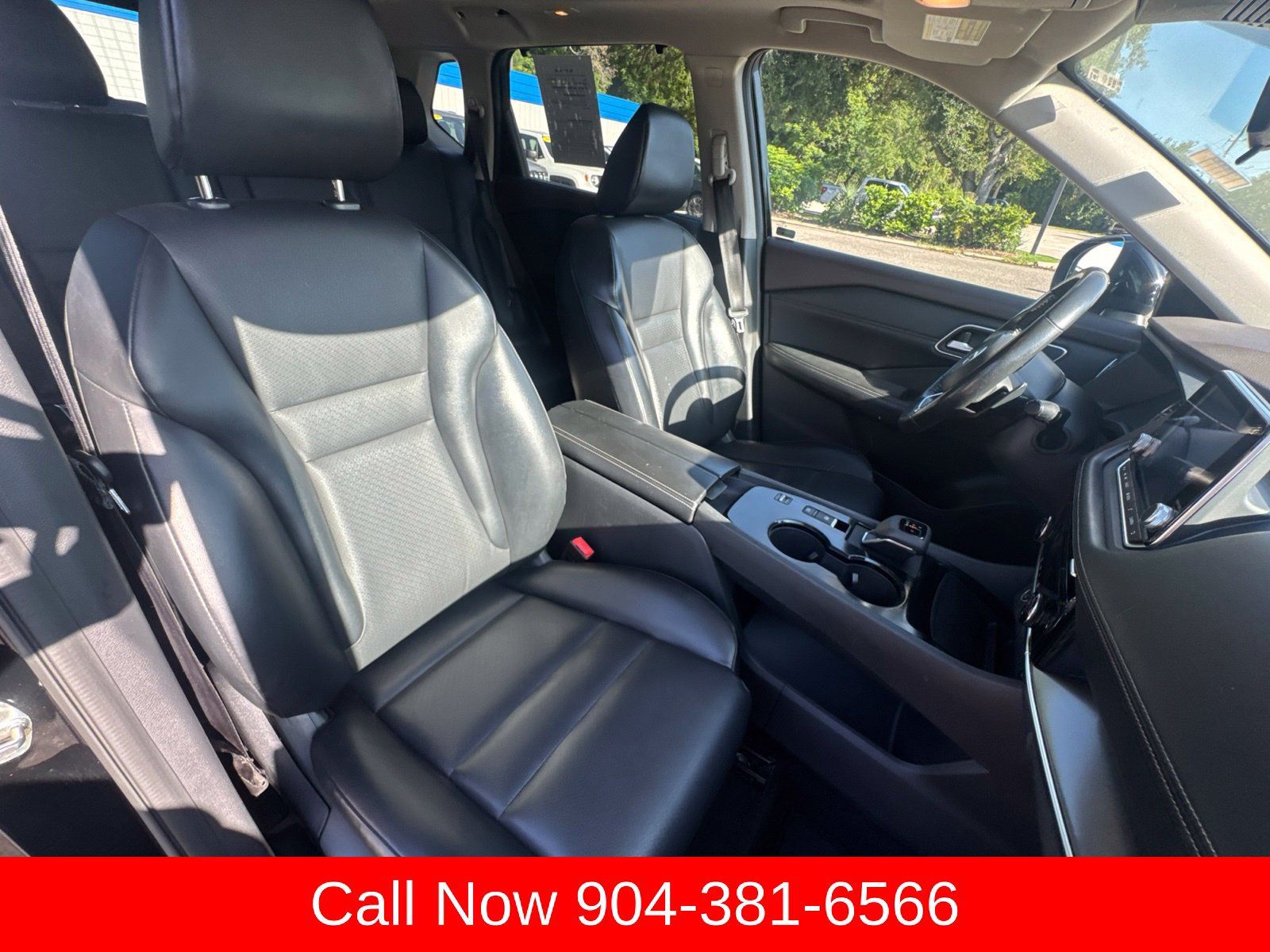 Used 2021 Nissan Rogue SV w/ Premium Package FWD image 16