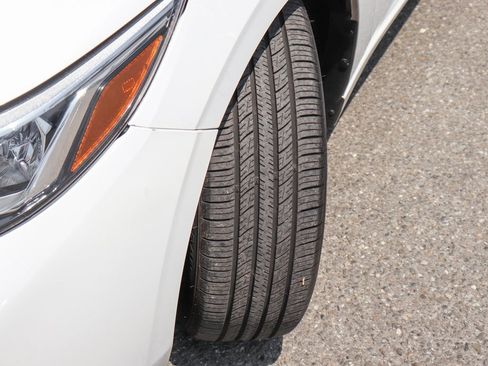 Used 2022 Nissan Sentra SV w/ Trunk Package image 35