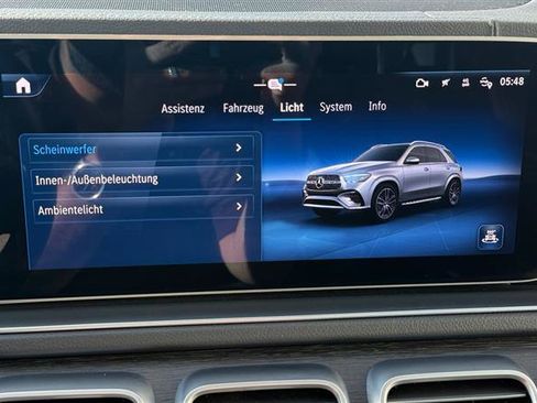 Used 2024 Mercedes-Benz GLE 450e 4MATIC w/ Driver Assistance Package image 35