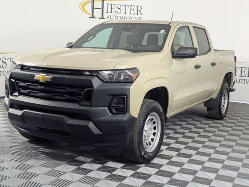 Certified 2024 Chevrolet Colorado W/T image 5