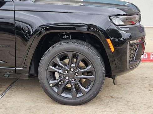 New 2026 Jeep Grand Cherokee L Limited AWD/4WD image 6