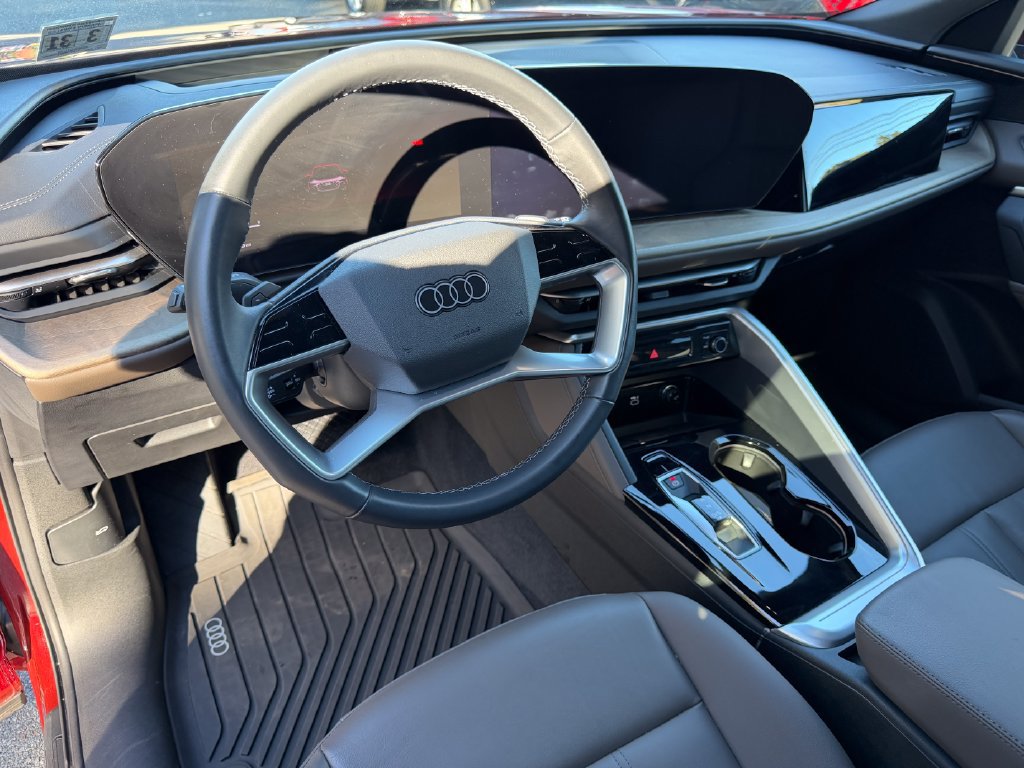 Used 2025 Audi Q5 Premium Plus AWD/4WD image 13