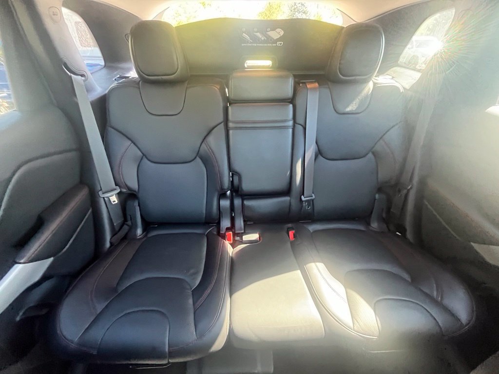 Used 2017 Jeep Cherokee Trailhawk AWD/4WD image 28