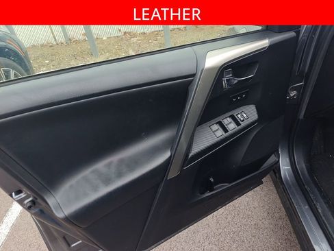 Used 2015 Toyota RAV4 Limited image 5