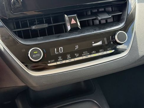 Used 2024 Toyota Corolla LE FWD image 21