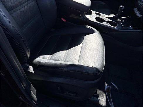Used 2017 Kia Sorento EX w/ EX V6 Premium Package image 10