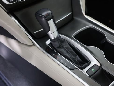Used 2020 Honda Accord EX-L image 6