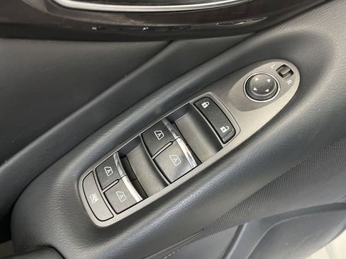 Used 2018 INFINITI Q50 Luxe w/ Cargo Package (L95) AWD/4WD image 6