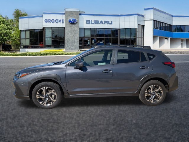 Used 2024 Subaru Crosstrek 2.0i Premium AWD/4WD image 2