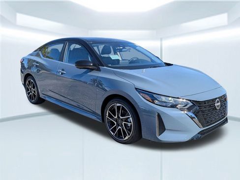 New 2025 Nissan Sentra SR w/ SR Premium Package image 8