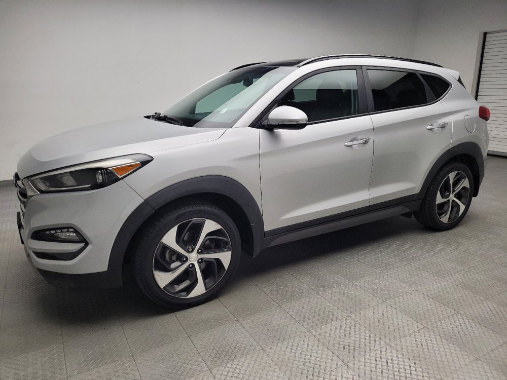 Used 2016 Hyundai Tucson Limited w/ Option Group 03 AWD/4WD image 2