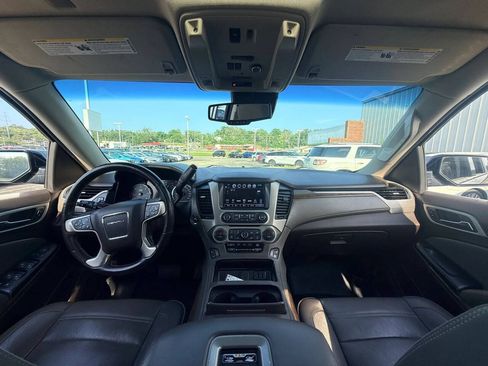 Used 2019 GMC Yukon XL Denali w/ Denali Ultimate Package AWD/4WD image 26