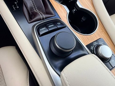 Used 2018 Lexus RX 350L w/ Premium Package image 23