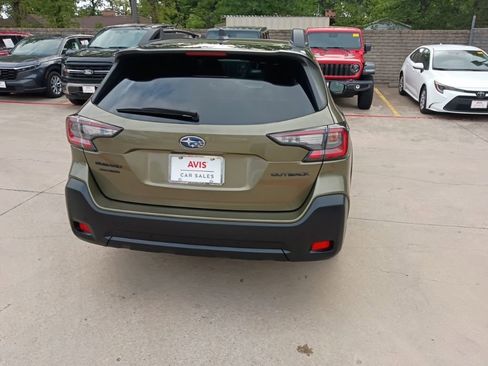 Used 2025 Subaru Outback Onyx Edition image 11