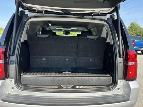 Used 2019 Chevrolet Tahoe Premier AWD/4WD image 12
