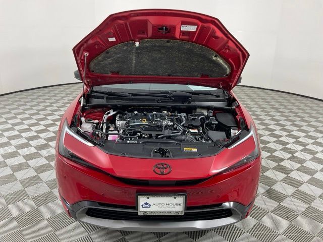Used 2025 Toyota Prius XLE FWD image 16