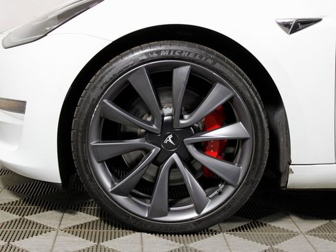 Used 2020 Tesla Model 3 Performance image 34