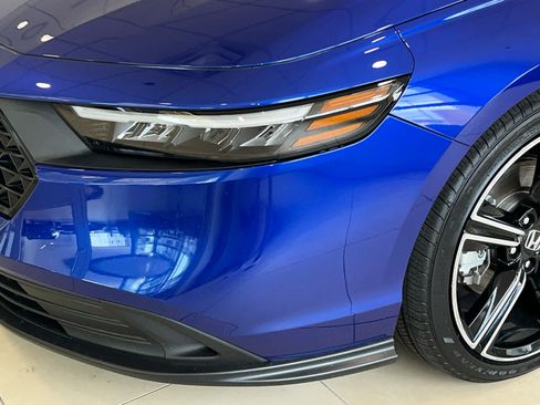Used 2023 Honda Accord Sport image 8