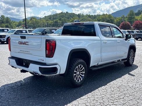 Used 2022 GMC Sierra 1500 AT4 AWD/4WD image 8