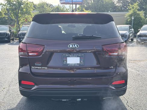 Used 2019 Kia Sorento FWD V6 image 5