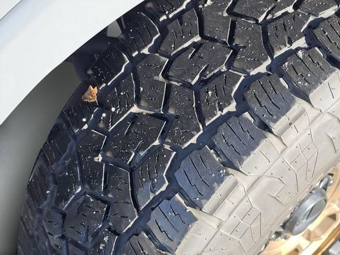 Used 2019 Ford F150 Lariat w/ Equipment Group 502A Luxury image 20