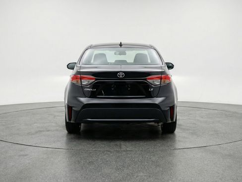 Used 2025 Toyota Corolla LE image 7