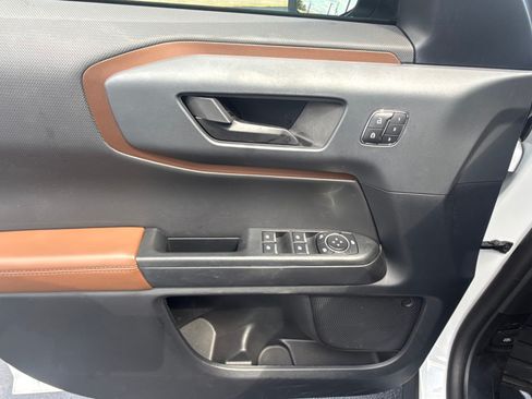 Used 2024 Ford Bronco Sport Outer Banks AWD/4WD image 18